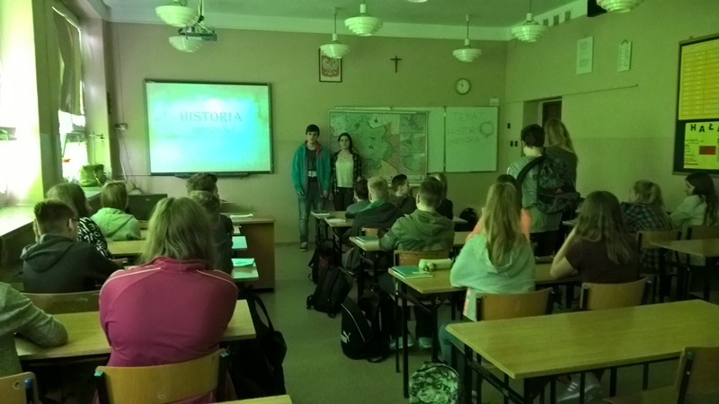 UCZNIOWIE PROWADZĄ LEKCJĘ!