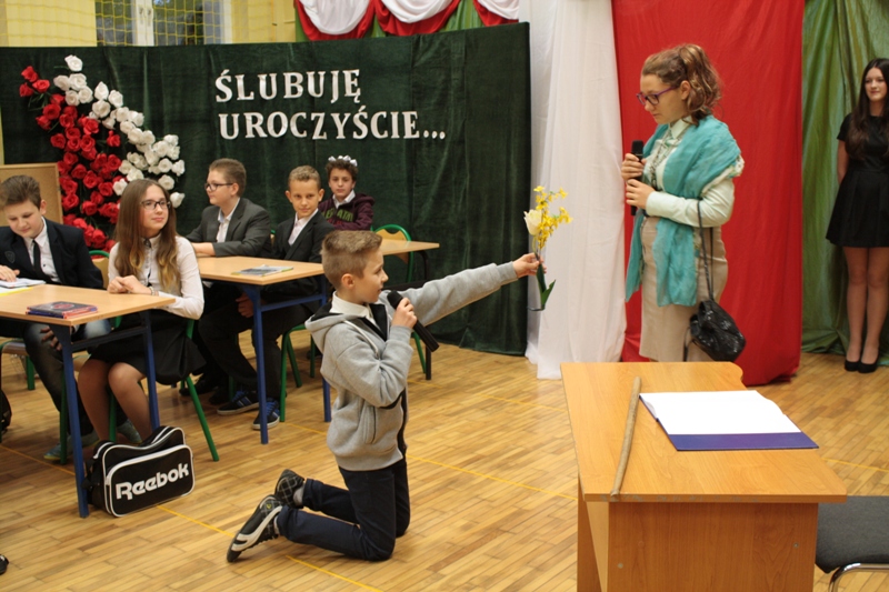ŚLUBOWANIE  GIMNAZJALISTÓW 2015