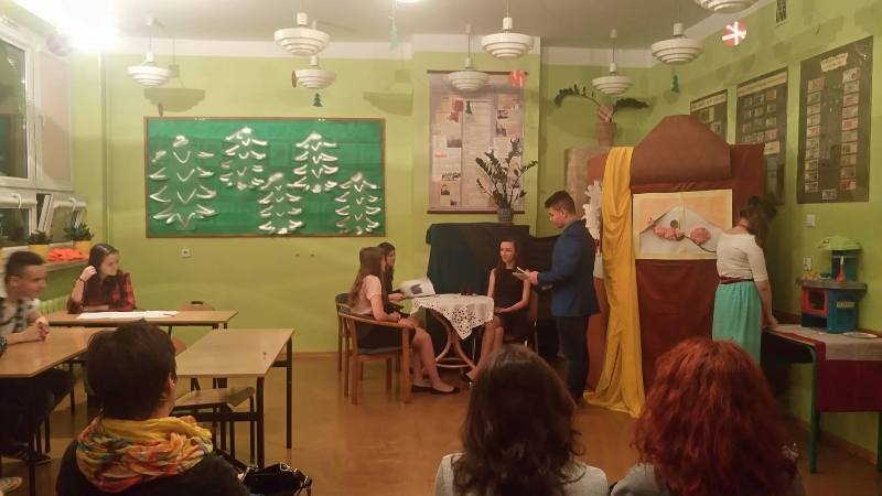 KLASOWE PRZEDSTAWIENIE „KOPCIUSZEK” DLA RODZICÓW