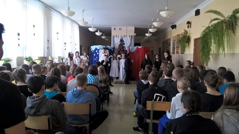 APEL PODSUMOWUJĄCY I SEMESTR W GIMNAZJUM