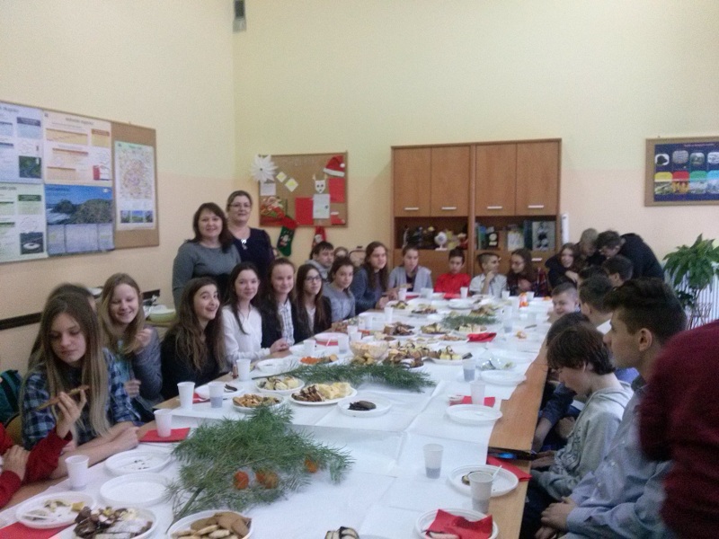 WSPÓLNA WIGILIA KLAS 7a i 7b
