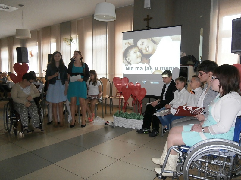 Dla naszych mam…