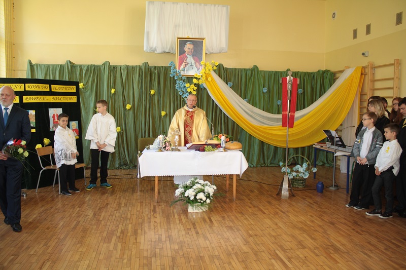 Dzień Patrona Szkoły św.Jana Pawła II w Zbludowicach