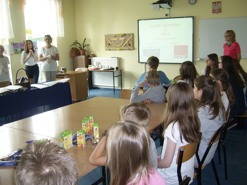 'BEZPIECZEŃSTWO W SIECI' 