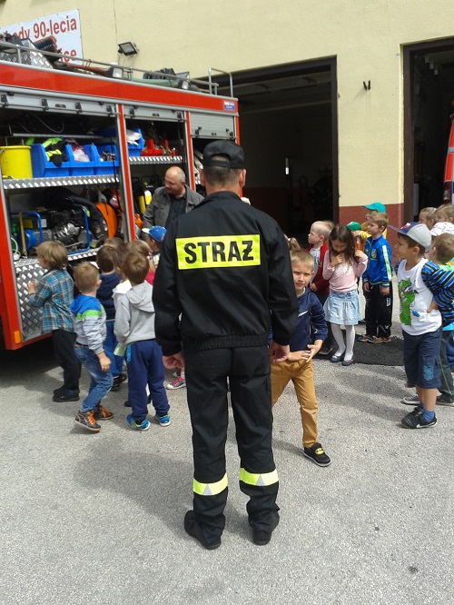 Przedszkolaki chcą być strażakami