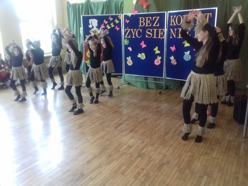 ,,Bez Kobiet żyć się nie da’’