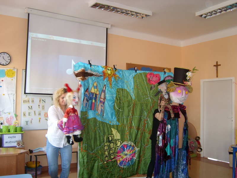 Rodzice- dzieciom – „Krawiec Niteczka”