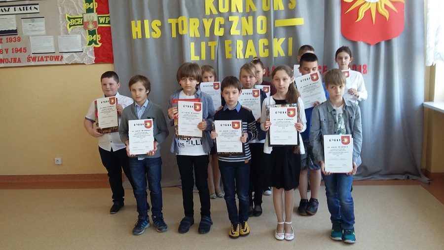 LAUREACI GMINNEGO KONKURSU HISTORYCZNO – LITERACKIEGO