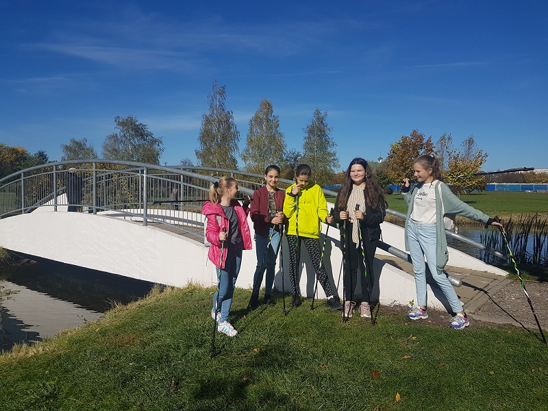 Zajęcia pozalekcyjne z NORDIC WALKING