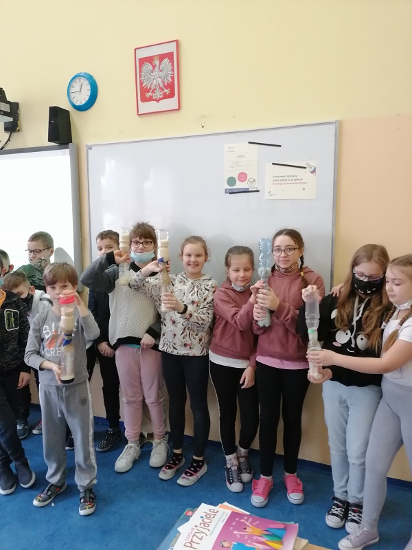 Naukowa przygoda w klasach trzecich