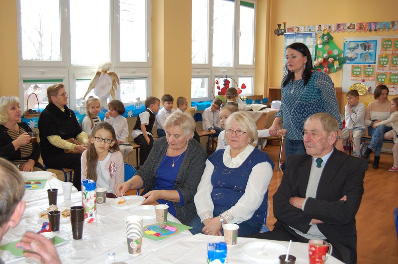 dzień babci i dziadka w oddziale przedszkolnym