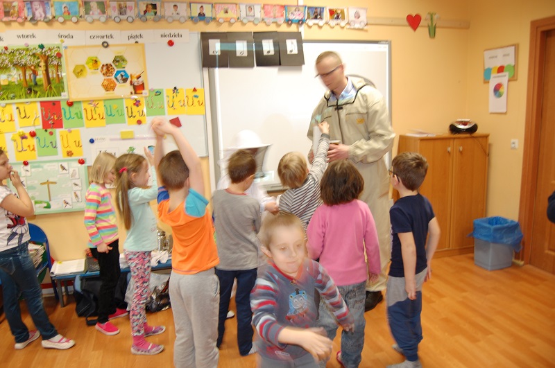 Wiosenna lekcja w oddziale przedszkolnym