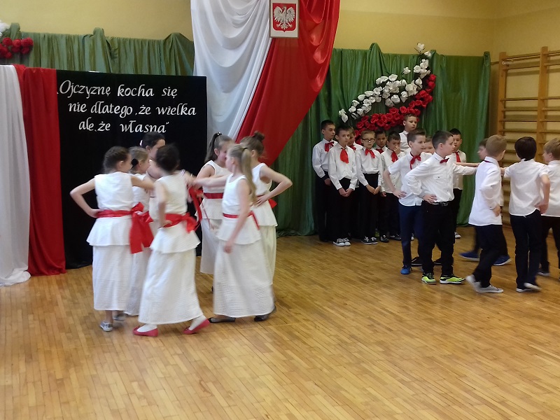 akademia  z okazji uchwalenia Konstytucji 3 Maja