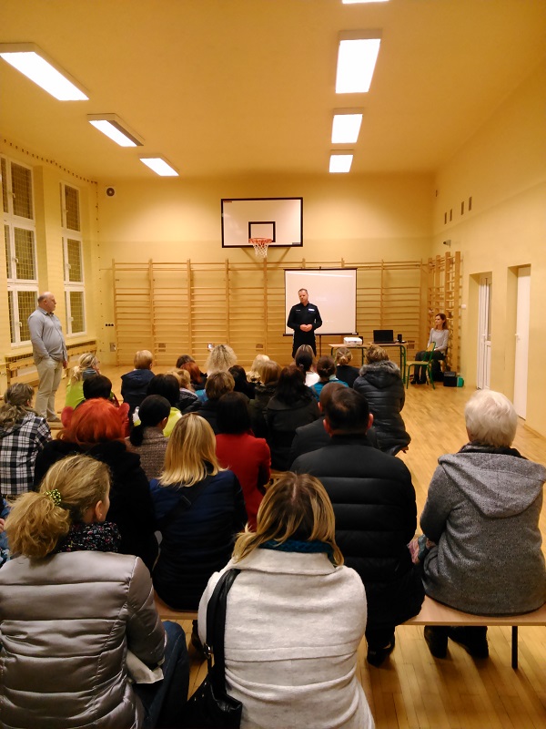 Dopalacze- dlaczego są niebezpieczne ?- spotkanie  z rodzicami