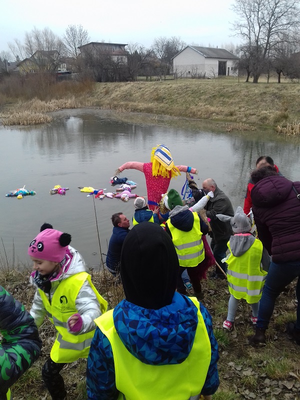 PIERWSZY DZIEŃ WIOSNY W PRZEDSZKOLU