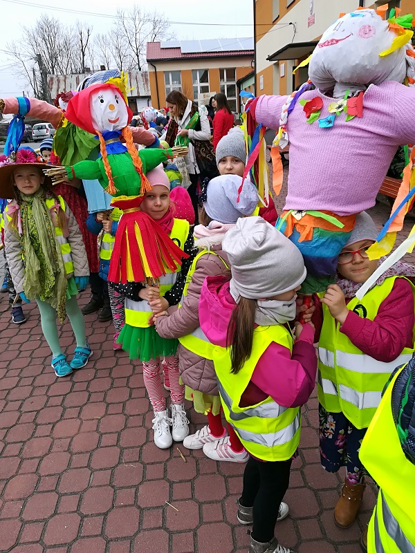 PIERWSZY DZIEŃ WIOSNY W PRZEDSZKOLU