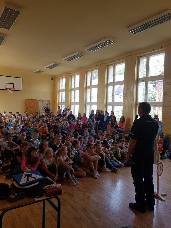 Spotkania uczniów z policjantami 